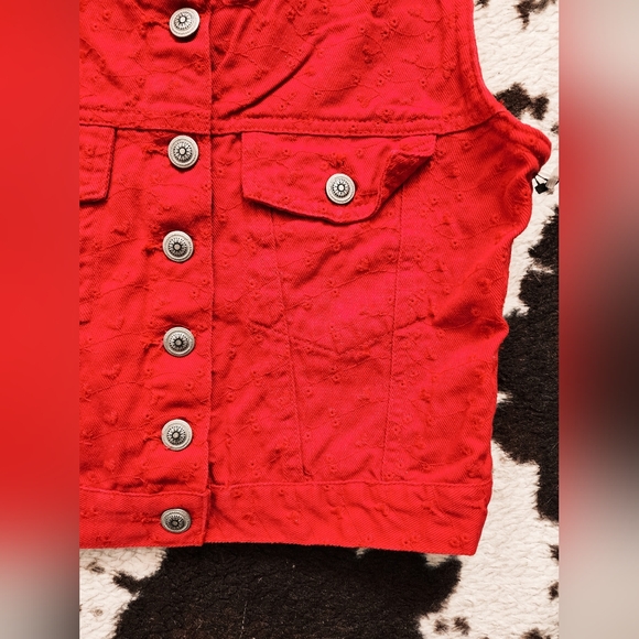 "XHILARATION " WOMEN'S 90'S/Y2K CROPPED VEST - RED - Picture 2 of 4